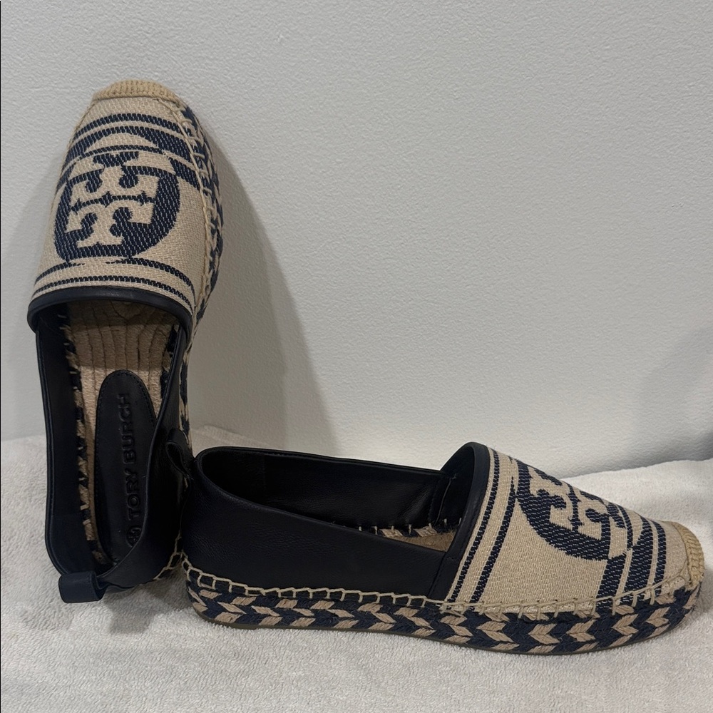 NWOT TORY BURCH ESPADRILLE